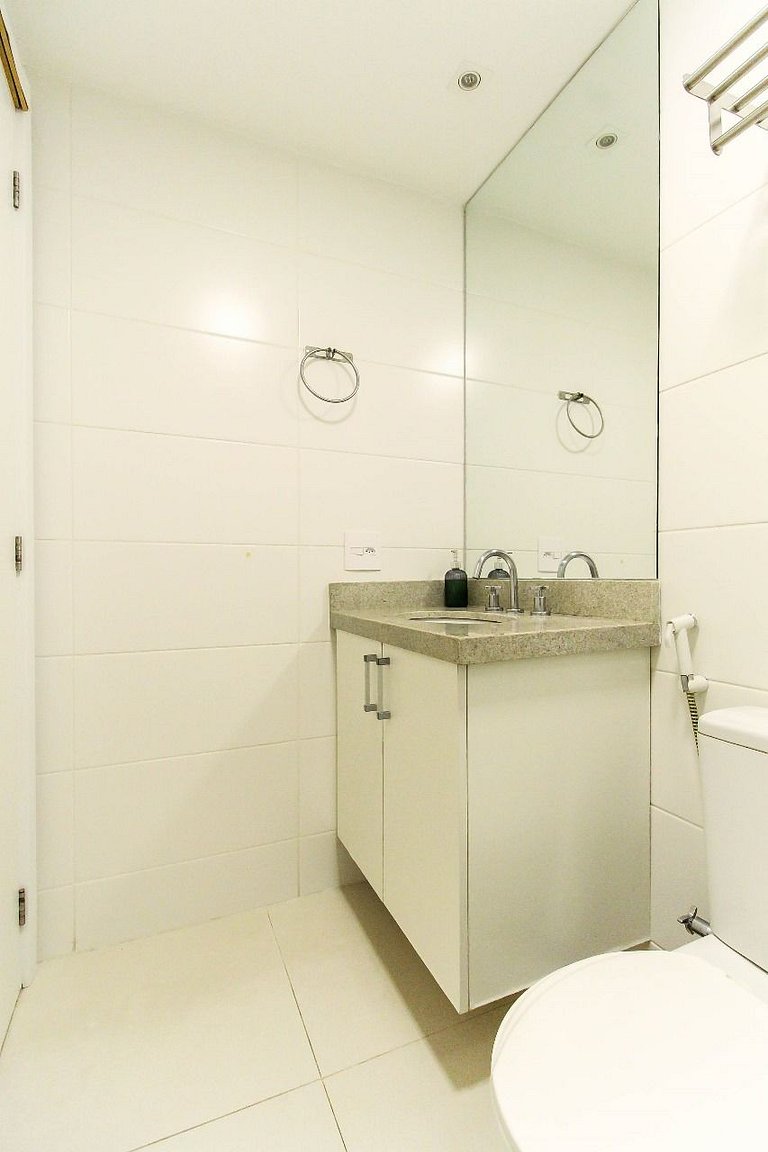 VS1708 - Apto na Augusta com Piscina