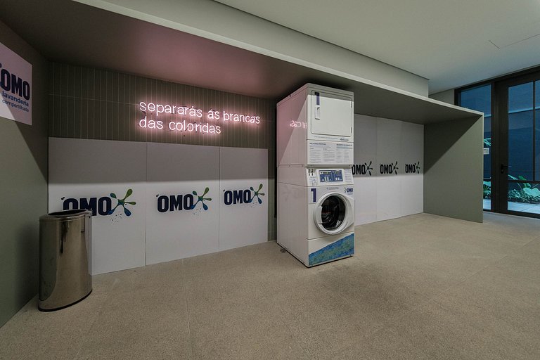 SL105 - Studio de cinema no metrô República