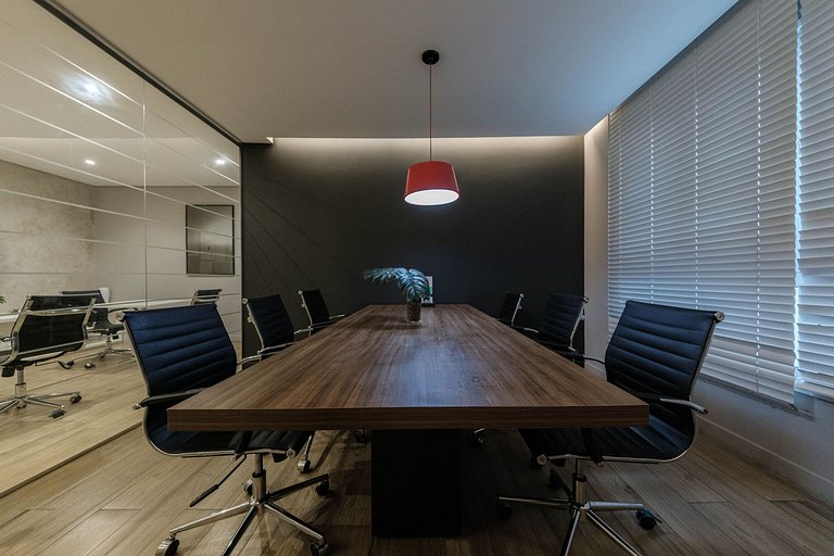 LZ414 - Conforto na Luz: Apto Moderno com Piscina