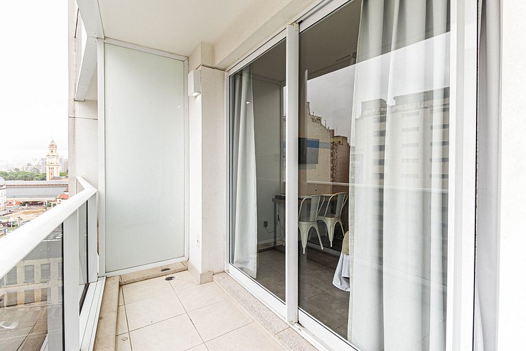 LZ1011 - Studio Luz | Moderno com Piscina