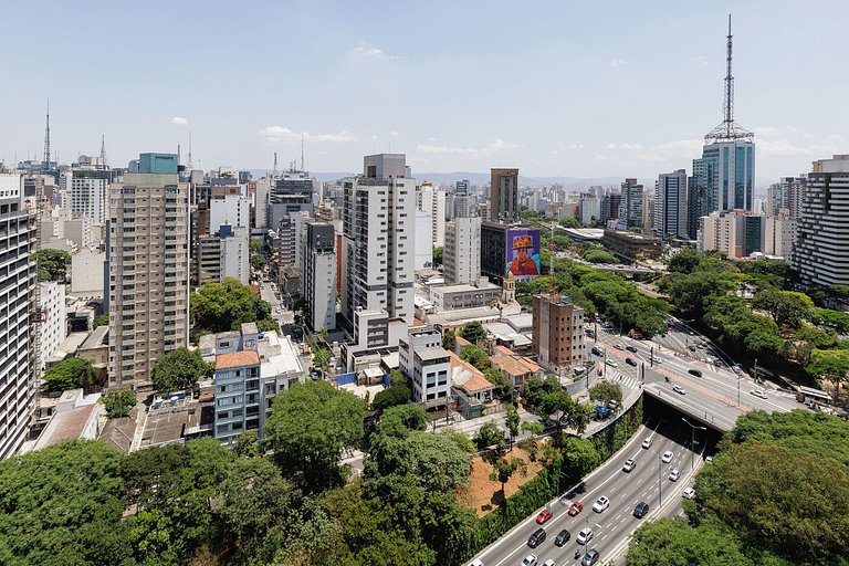 PR1307 - Apto ao lado do Metrô prox. Av. Paulista e Ibirapue