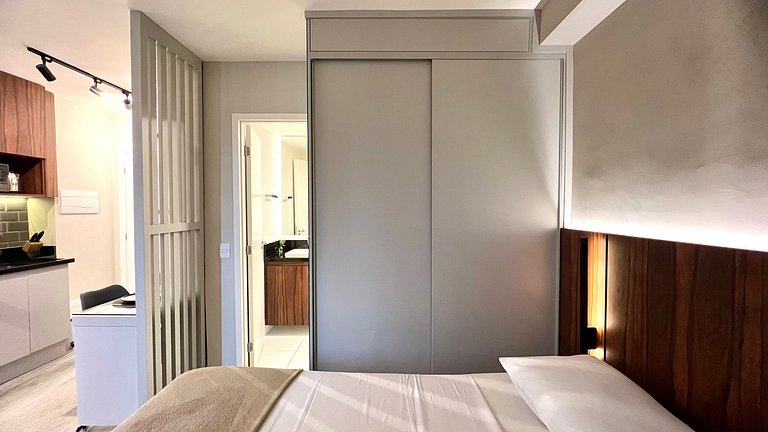 BFL2204 - Studio Elegante | 22° andar | Faria Lima