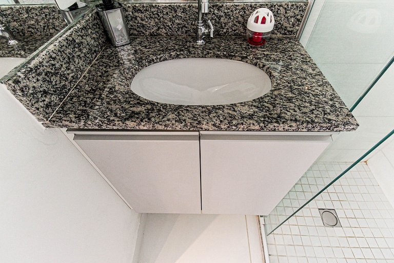 BL909 - Moderno Apto p/ 6 | Com piscina