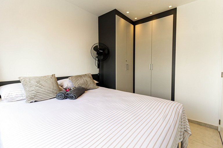 BL909 - Moderno Apto p/ 6 | Com piscina