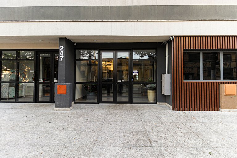SM214 - Studio c/ ar-condicionado | Metrô Belém