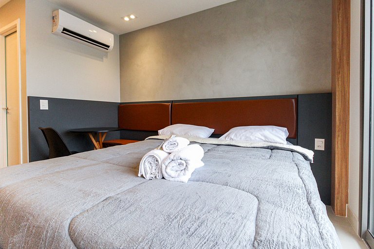 FL2101 - Maravilhosa cobertura Metrô Faria Lima