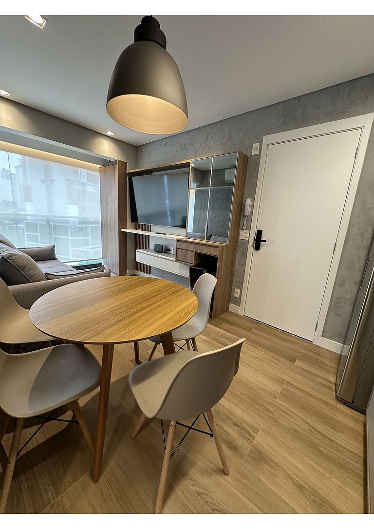 SBK602 - Studio de Luxo no Brooklin (170m Metrô)