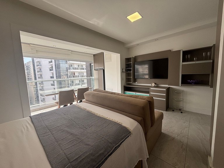 VS1604 - Studio com Piscina e Vaga na Rua Augusta