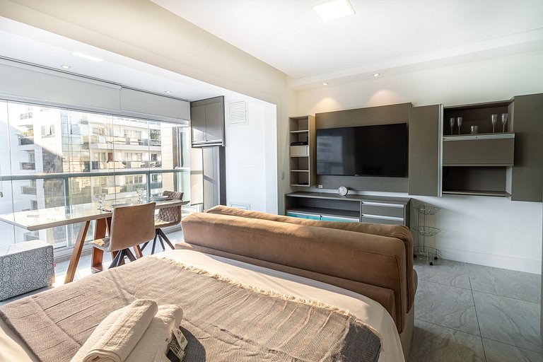 VS1604 - Studio com Piscina e Vaga na Rua Augusta