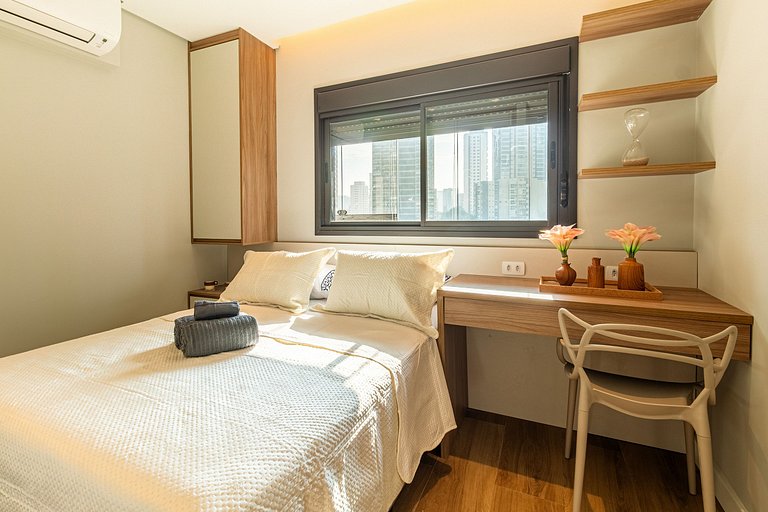 SBK602 - Studio de Luxo no Brooklin (170m Metrô)