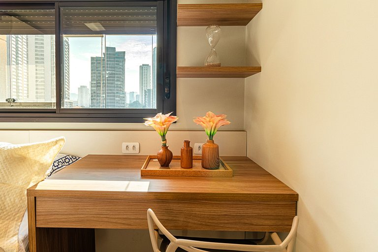 SBK602 - Studio de Luxo no Brooklin (170m Metrô)