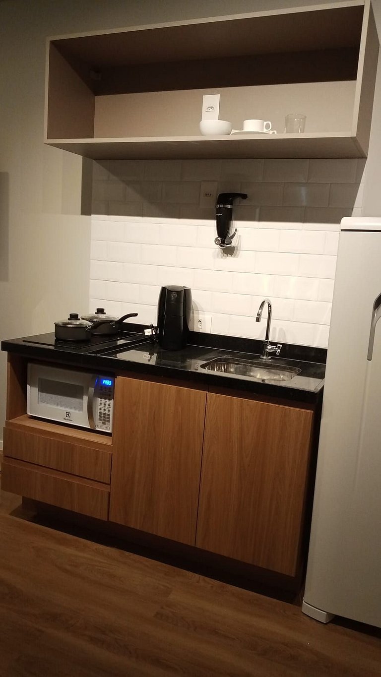 ID2002 - Moderno c/ ar‑condicionado no Paraíso