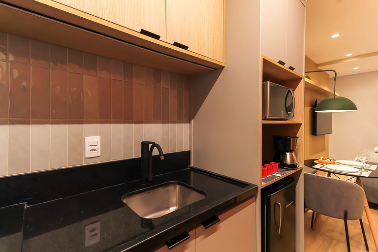 PES504 - Studio c/ Piscina e Academia em Pinheiros