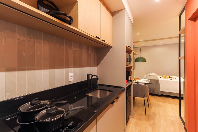 PES504 - Studio c/ Piscina e Academia em Pinheiros