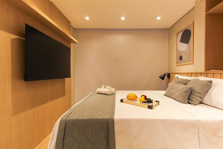 PES504 - Studio c/ Piscina e Academia em Pinheiros