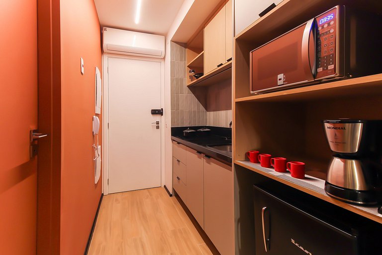 PES504 - Studio c/ Piscina e Academia em Pinheiros