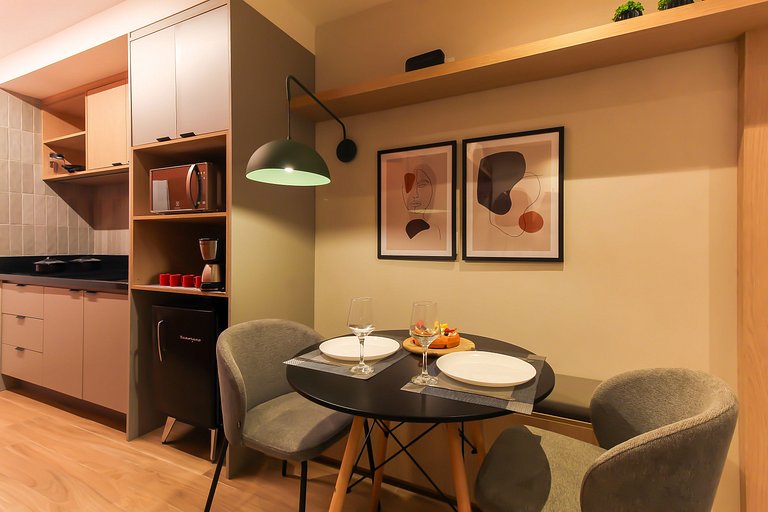 PES504 - Studio c/ Piscina e Academia em Pinheiros