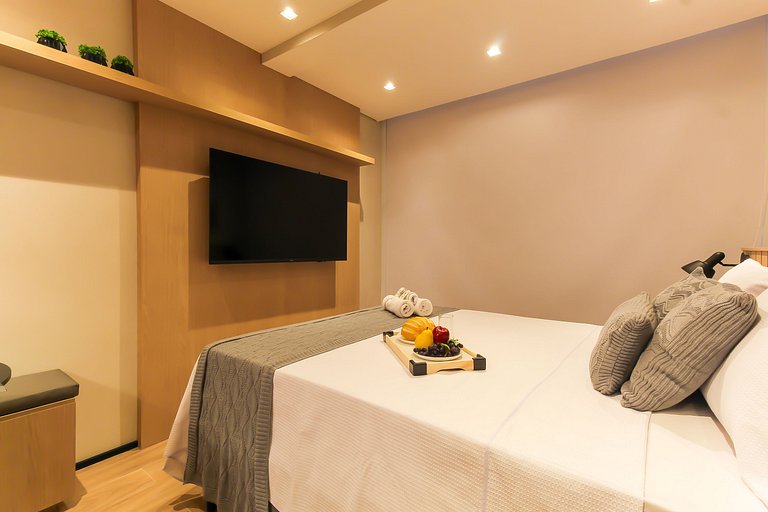 PES504 - Studio c/ Piscina e Academia em Pinheiros
