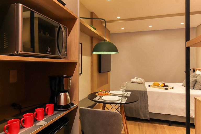 PES504 - Studio c/ Piscina e Academia em Pinheiros