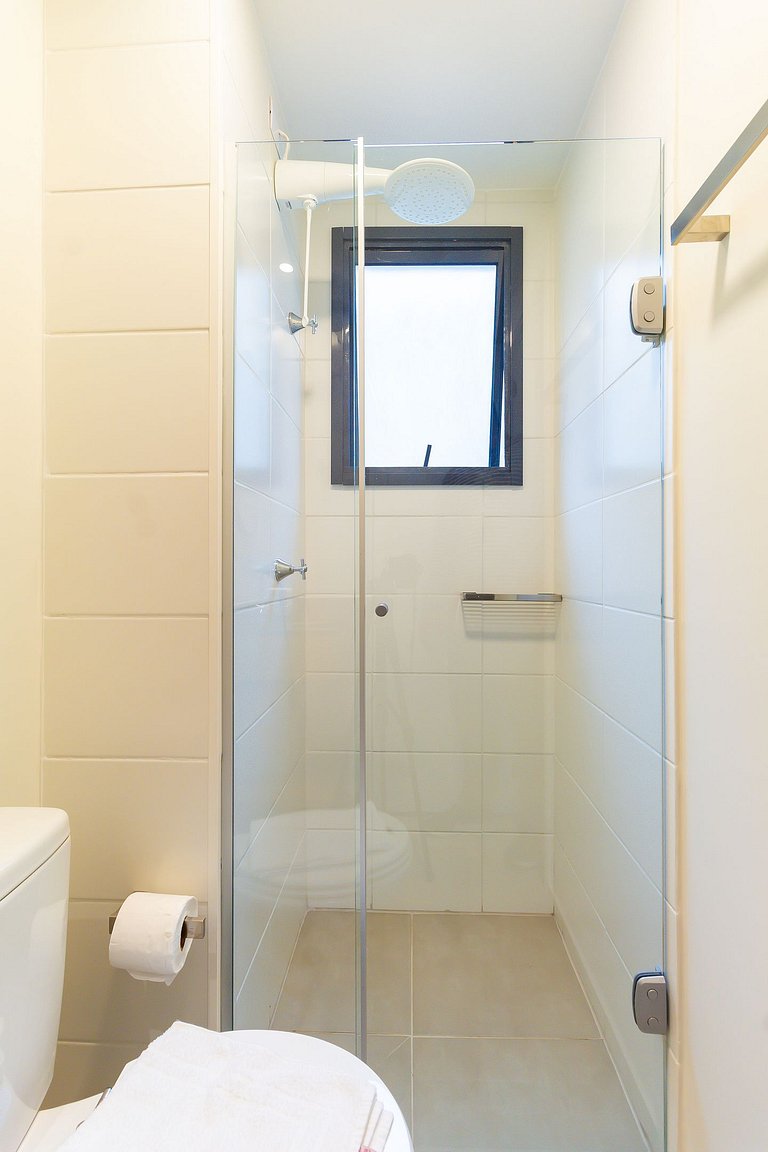 CGB302 - Apto com piscina e academia Bela Vista