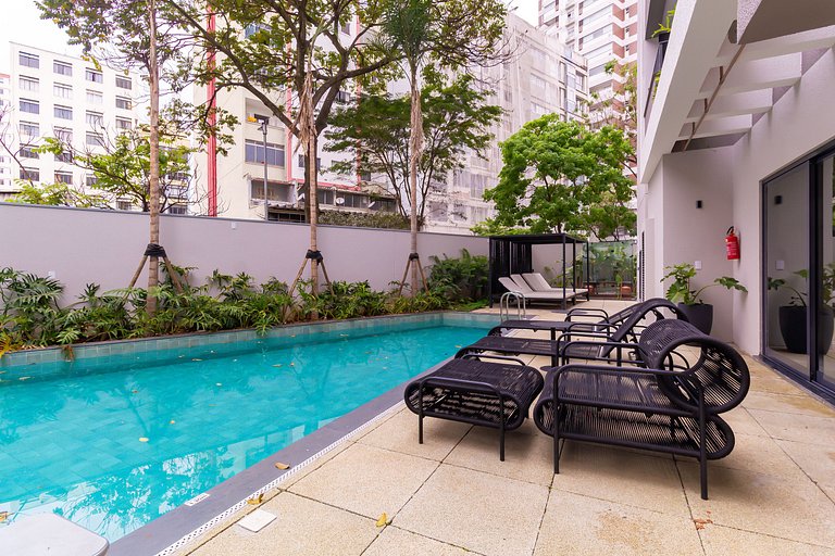 CGB302 - Apto com piscina e academia Bela Vista