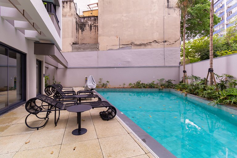 CGB302 - Apto com piscina e academia Bela Vista