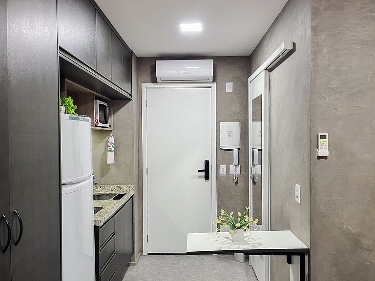 UVM204 - Studio na Vila Mariana • Perto do Metrô