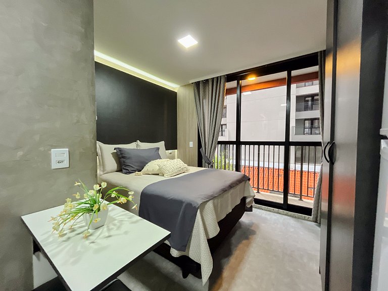 UVM204 - Studio na Vila Mariana • Perto do Metrô