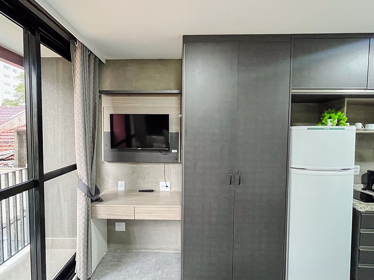 UVM205 - Studio Vila Mariana • Perto do Metrô