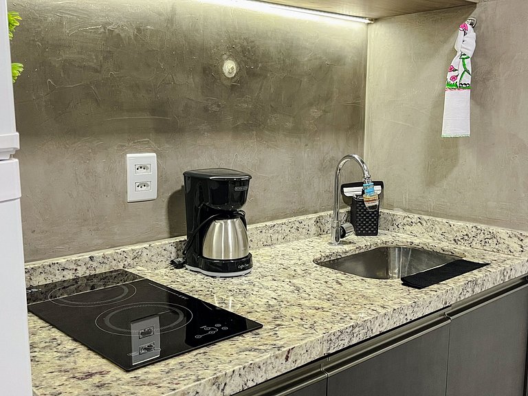 UVM205 - Studio Vila Mariana • Perto do Metrô