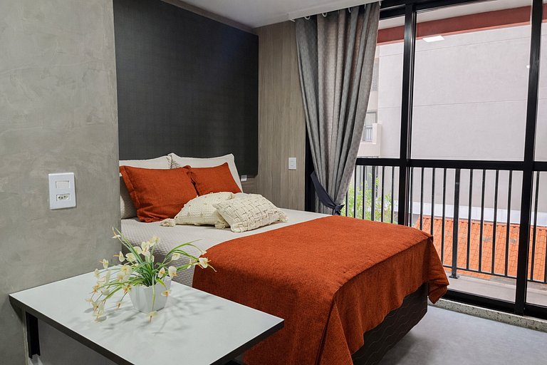 UVM205 - Studio Vila Mariana • Perto do Metrô