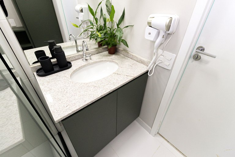 FL213 - Studio Novo no Metrô Faria Lima