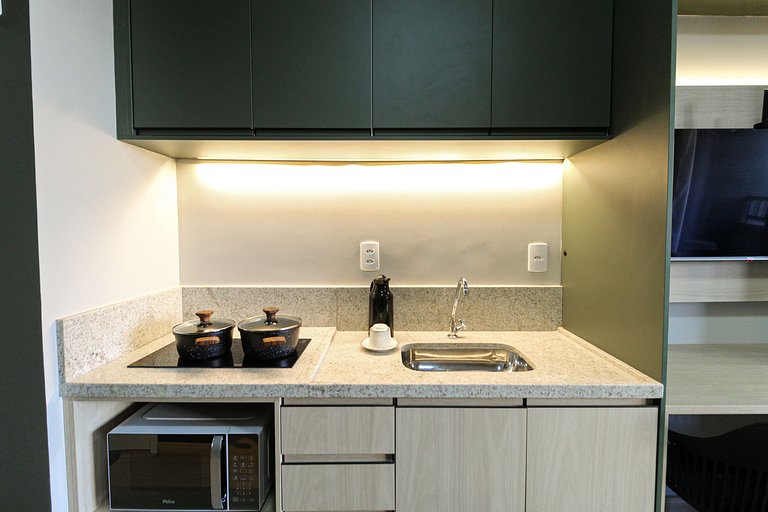 FL213 - Studio Novo no Metrô Faria Lima