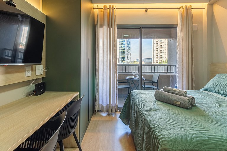 FL213 - Studio Novo no Metrô Faria Lima