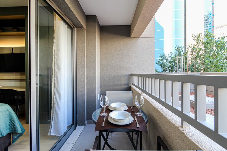 FL213 - Studio Novo no Metrô Faria Lima