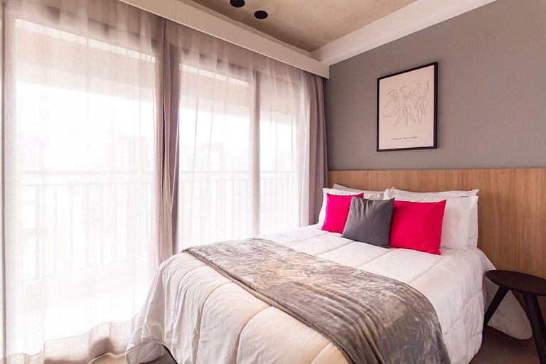 OBK1924 - Studio na Sto. Amaro | Próx. Metrô