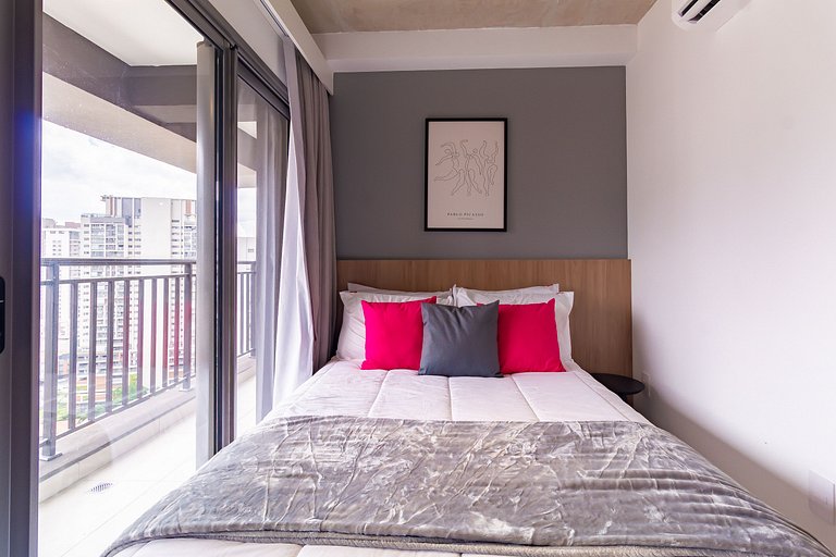 OBK1924 - Studio na Sto. Amaro | Próx. Metrô