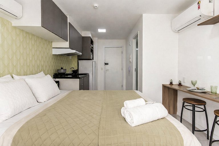 TT4008 - Tatuapé ao lado do metro com Ar