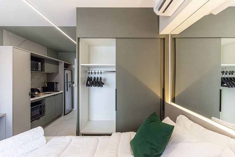 Studio Charmoso com Varanda – Próximo ao Metrô