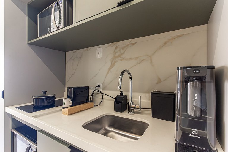 Studio Charmoso com Varanda – Próximo ao Metrô