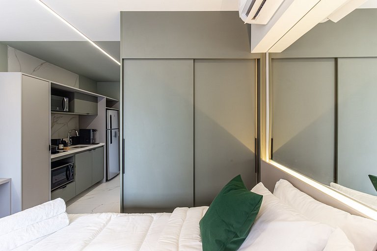 Studio Charmoso com Varanda – Próximo ao Metrô