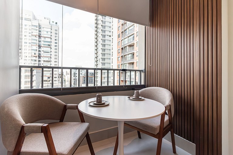 Studio Charmoso com Varanda – Próximo ao Metrô