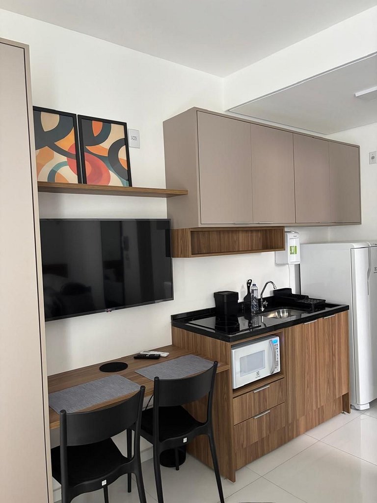 ST74 - Apto Próximo Shopping Anália Franco