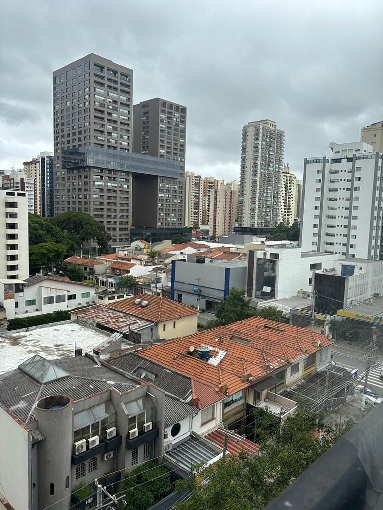 ST74 - Apto Próximo Shopping Anália Franco