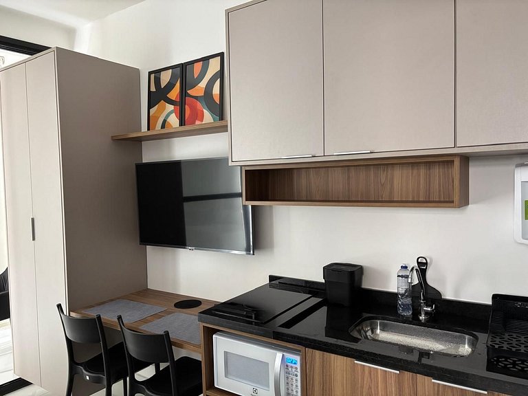 ST74 - Apto Próximo Shopping Anália Franco