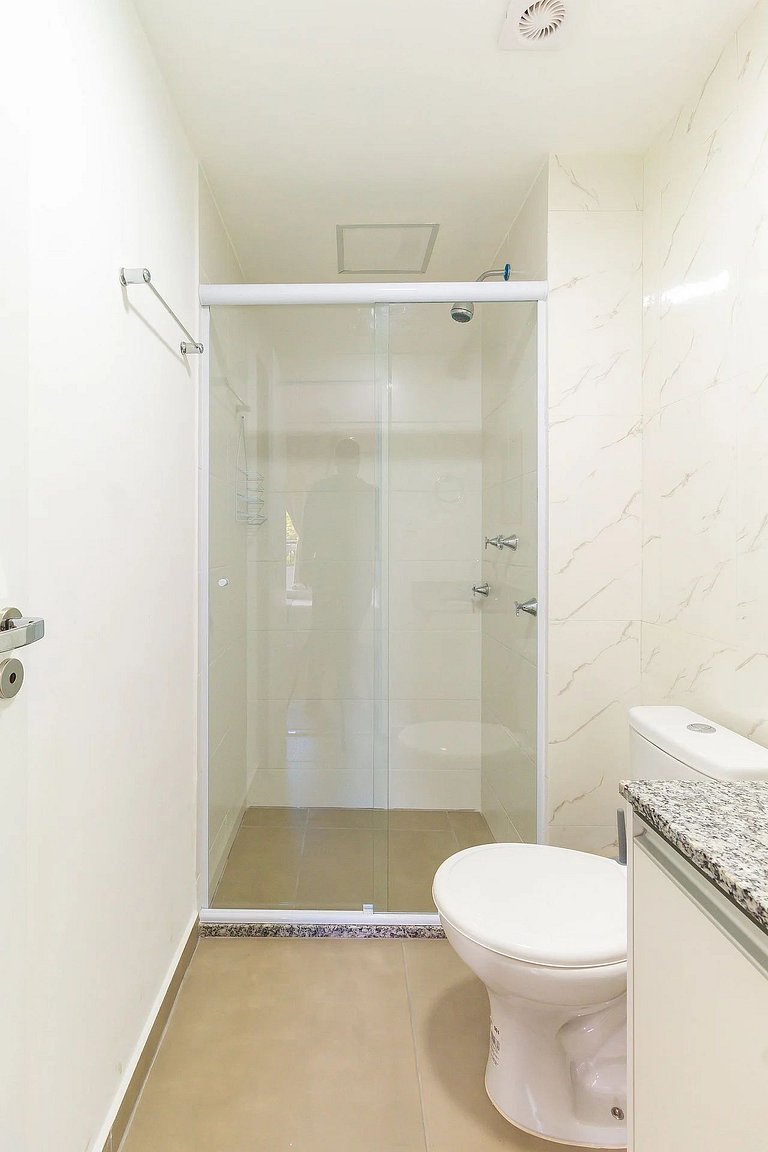 ST74 - Apto Próximo Shopping Anália Franco